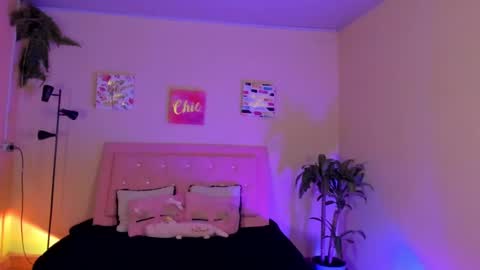 Snapshot of keyla_roberts_ chatting on January 29, 2025, 11:14 pm Adhara. Help me reach 100 likes online show from January 29, 2025, 11:14 pm