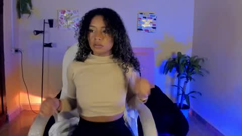 Snapshot of keyla_roberts_ chatting on February 9, 2025, 3:11 am Adhara. Help me reach 100 likes online show from February 9, 2025, 3:11 am