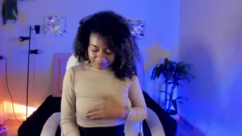 Snapshot of keyla_roberts_ chatting on February 9, 2025, 9:37 am Adhara. Help me reach 100 likes online show from February 9, 2025, 9:37 am