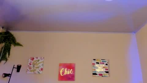 Snapshot of keyla_roberts_ chatting on February 19, 2025, 5:05 am Adhara. Help me reach 100 likes online show from February 19, 2025, 5:05 am