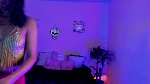 Snapshot of keyla_roberts_ chatting on March 2, 2025, 4:10 pm Adhara. Help me reach 100 likes online show from March 2, 2025, 4:10 pm