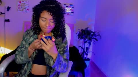 Snapshot of keyla_roberts_ chatting on March 3, 2025, 9:15 pm Adhara. Help me reach 100 likes online show from March 3, 2025, 9:15 pm