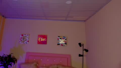 Snapshot of keyla_roberts_ chatting on March 9, 2025, 3:49 pm Adhara. Help me reach 100 likes online show from March 9, 2025, 3:49 pm