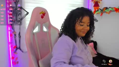 Snapshot of keyla_roberts_ chatting on November 1, 2025, 8:11 pm Adhara. Help me reach 100 likes online show from November 1, 2025, 8:11 pm