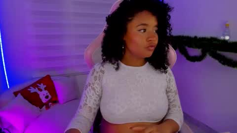 Snapshot of keyla_roberts_ chatting on November 26, 2025, 8:32 pm Adhara. Help me reach 100 likes online show from November 26, 2025, 8:32 pm