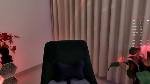 Keyla online show from November 8, 2025, 11:10 am