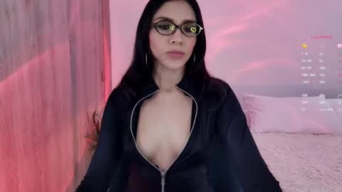 Snapshot of keylamiller1 chatting on June 1, 2026, 9:49 pm Keyla online show from June 1, 2026, 9:49 pm