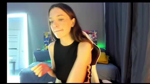 Keyli online show from March 11, 2025, 8:41 am