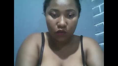 kezia0910 online show from October 10, 2025, 3:44 pm