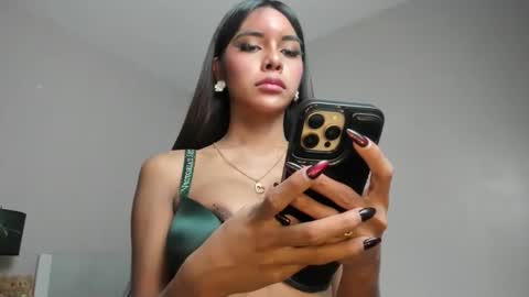 keziakinlley online show from January 6, 2026, 4:27 am