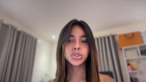 keziakinlley online show from April 6, 2026, 10:16 am