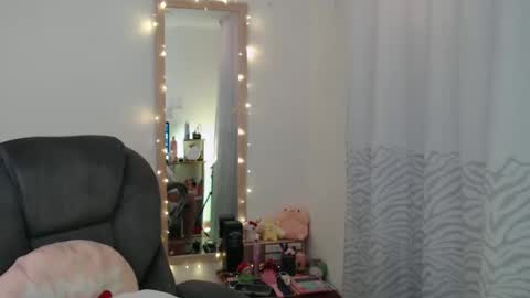 Liss online show from February 3, 2025, 2:45 pm