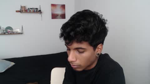 khevinlopezonig online show from February 18, 2025, 6:15 pm