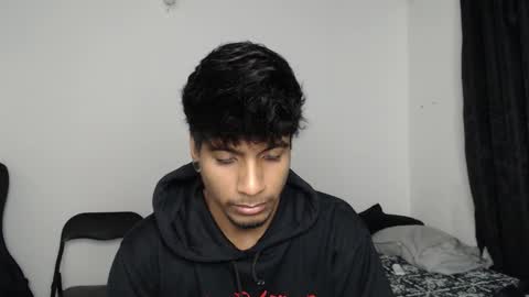 khevinlopezonig online show from October 28, 2025, 2:37 am