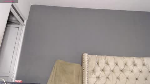 Snapshot of khloe33 chatting on April 25, 2026, 11:57 pm khloe33 online show from April 25, 2026, 11:57 pm