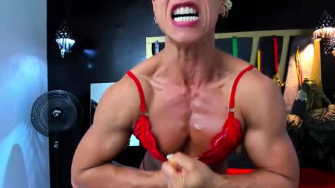 Snapshot of khloe_rossich chatting on March 6, 2025, 6:26 pm online show from March 6, 2025, 6:26 pm