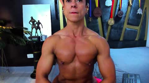 Snapshot of khloe_rossich chatting on October 2, 2025, 6:37 pm online show from October 2, 2025, 6:37 pm