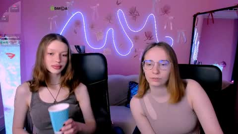 khloebeauty online show from April 19, 2026, 7:16 pm