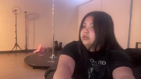 Snapshot of khmerdoll chatting on January 8, 2025, 2:25 am Khmer Doll online show from January 8, 2025, 2:25 am