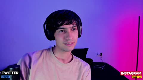 khozler_ online show from January 4, 2025, 3:29 am