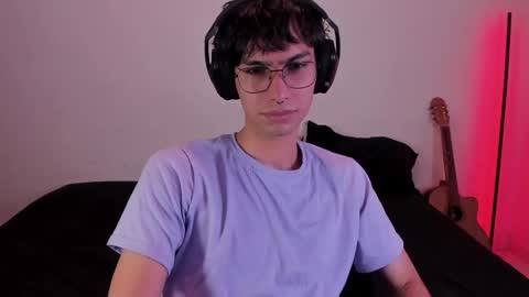 khozler_ online show from February 25, 2025, 6:14 am