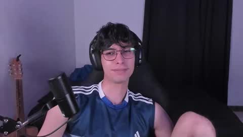 khozler_ online show from September 11, 2025, 12:33 am