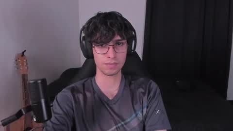 khozler_ online show from September 14, 2025, 3:05 am