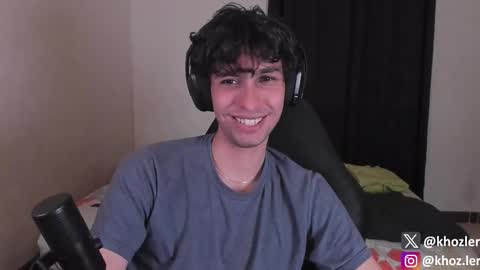 khozler_ online show from October 22, 2025, 1:17 am