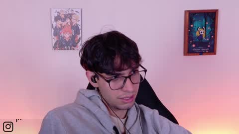 khozler_ online show from April 20, 2026, 2:36 am