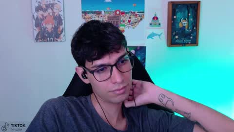 khozler_ online show from June 6, 2026, 2:16 am