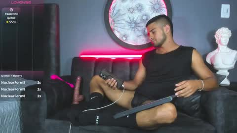 Khriss brown online show from January 17, 2025, 11:07 pm