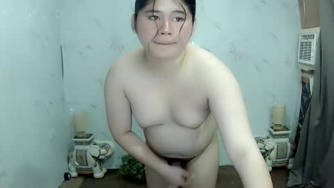 Your SweetGirl Ts online show from February 15, 2025, 3:17 pm