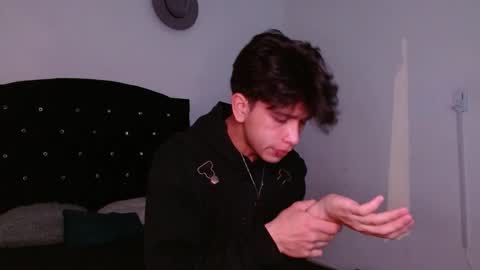 Adrian  Chlloe online show from October 20, 2025, 12:44 am