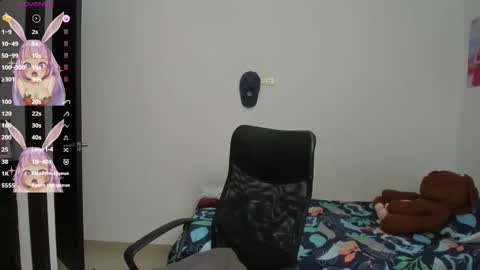 Evelyn online show from February 19, 2025, 2:12 am