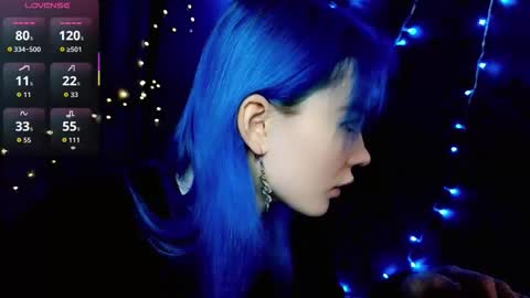 Kira online show from December 15, 2025, 9:30 pm