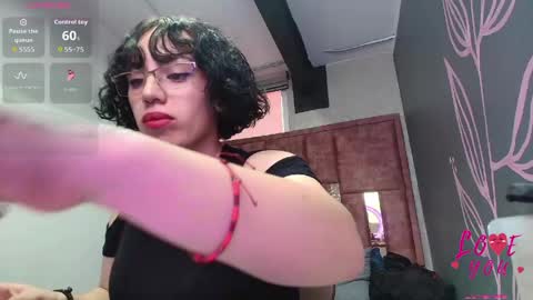 KIARA FOX online show from April 23, 2026, 9:17 pm