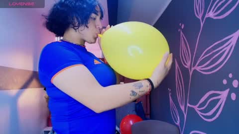 Snapshot of kiara_fox__ chatting on June 5, 2026, 8:14 pm KIARA FOX online show from June 5, 2026, 8:14 pm
