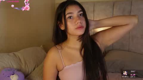 Snapshot of kiara_violet_ chatting on July 11, 2026, 5:10 am Kiara online show from July 11, 2026, 5:10 am