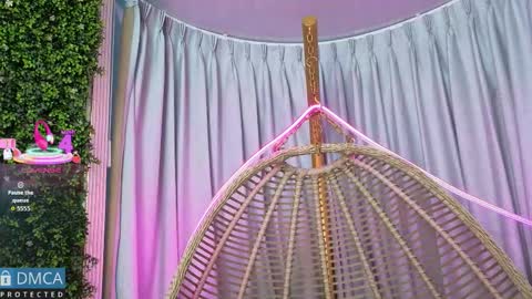 Kiara Zahiri online show from October 8, 2025, 11:08 am