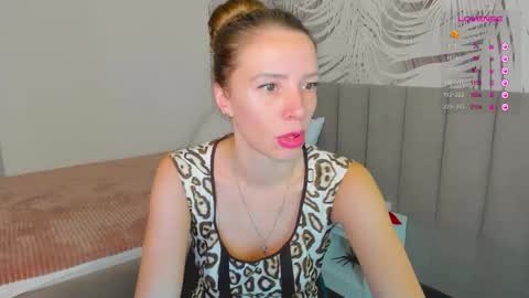 Kiara online show from November 14, 2025, 1:59 am