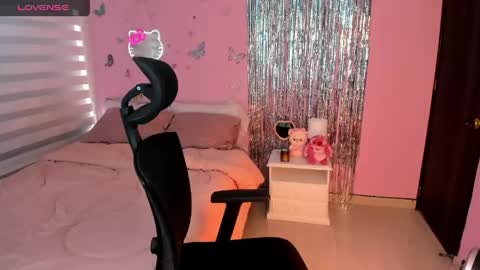 Kiarielle online show from April 14, 2026, 8:26 pm