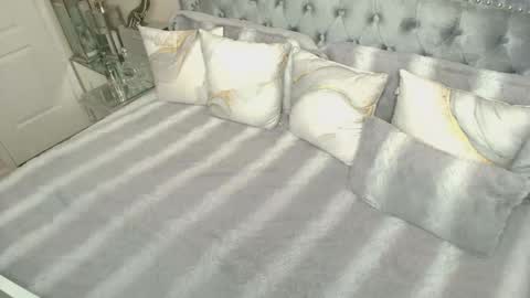 Kia Rose online show from October 23, 2025, 6:23 am