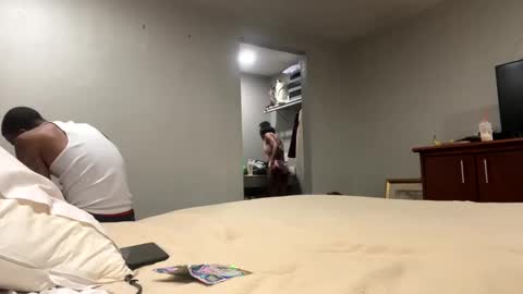 HunneysPlayRoom online show from February 17, 2025, 9:35 am