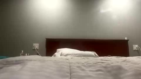 HunneysPlayRoom online show from September 13, 2025, 3:56 pm