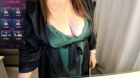 Kiera Reines online show from February 1, 2025, 8:08 am