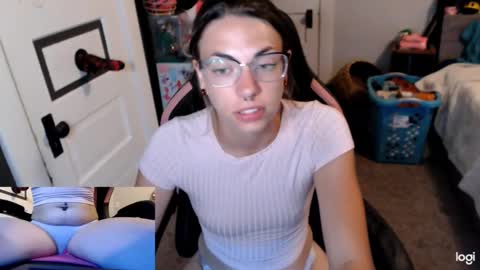 Snapshot of kierbearkisses chatting on September 14, 2025, 2:11 am Kiersten online show from September 14, 2025, 2:11 am