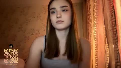 Ola my name is Lissa  Lets hit 10 Thumbs Up together   online show from February 9, 2026, 5:28 pm