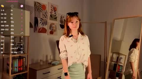 Vanessa online show from September 19, 2025, 11:11 am