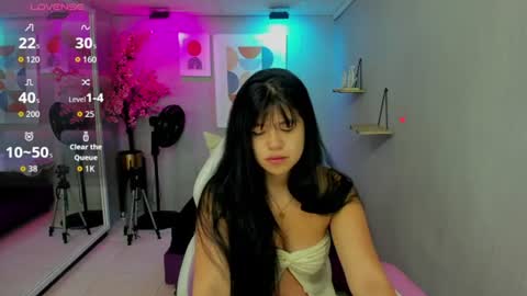 Kitty online show from July 17, 2026, 12:23 pm