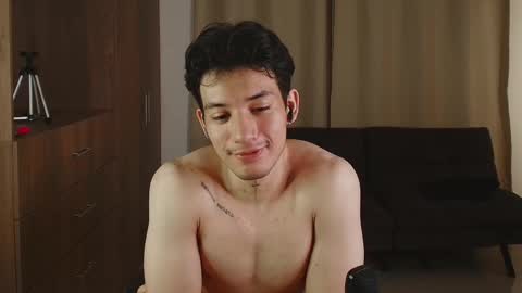 kikeruiz 19 online show from December 15, 2025, 11:53 pm